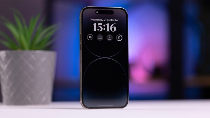 Always-On Display on iPhone